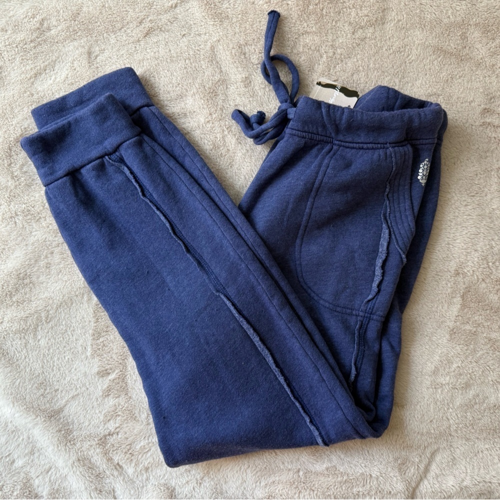 {NOT FOR SALE} ⛔️ NWT FP Movement Cozy Fleece Jogger Indigo Blue Size M